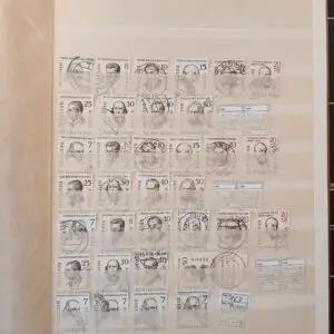 Berlin (270) Indstiksalbum med 18 sider fyldt med frimærker fra Berlin.